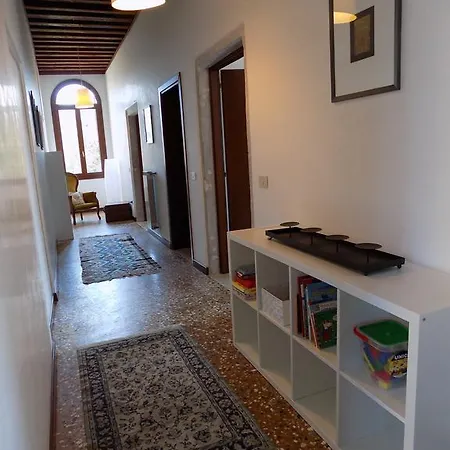 San Trovaso Apartamento