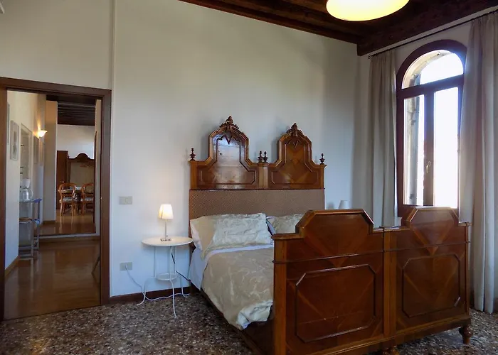 Ca' San Trovaso By Sarlux * Veneza
