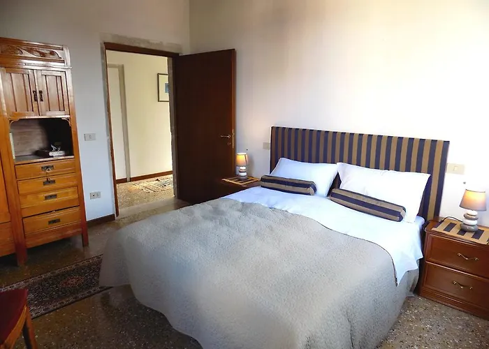 Apartamento Ca' San Trovaso By Sarlux *