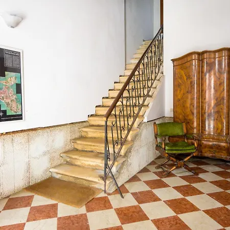 شقة San Trovaso البندقية