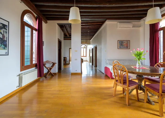 Ca' San Trovaso By Sarlux Appartement