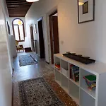 Ca' San Trovaso By Sarlux Apartment