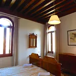 Ca' San Trovaso By Sarlux Apartment Venice