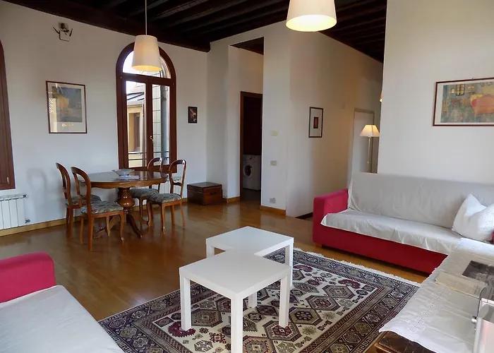 Ca' San Trovaso By Sarlux Apartament
